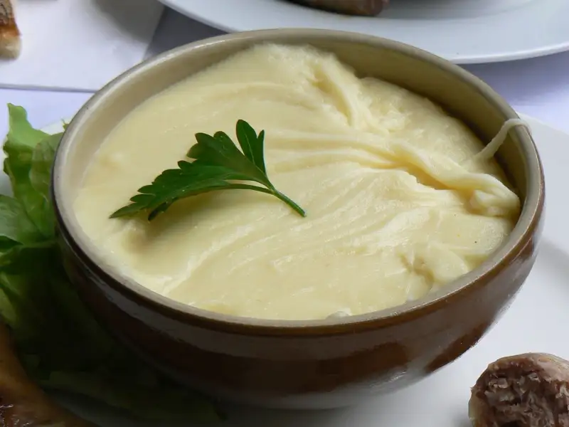 Aligot, purée z serem