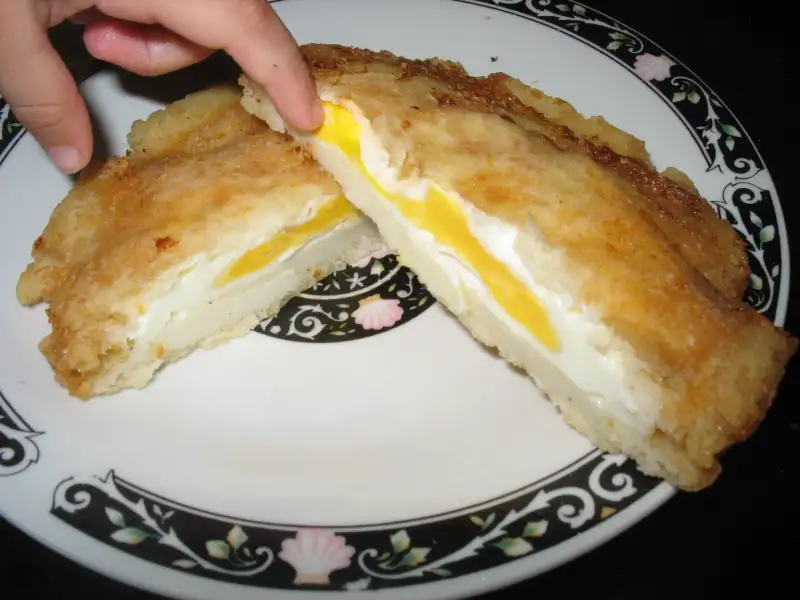 Arepa with egg