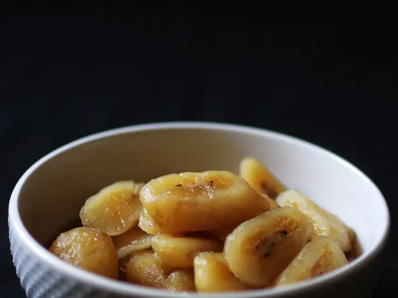 Banane Saba caramellate con zucchero di canna e anice