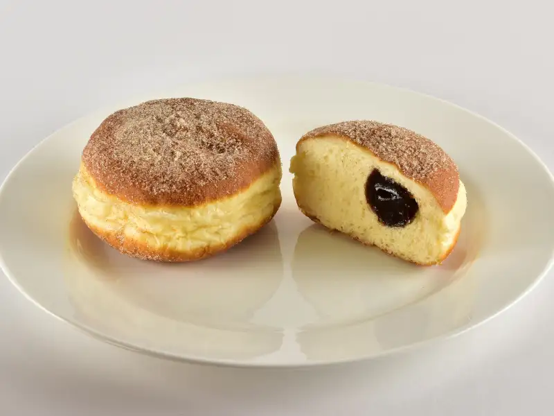 Beignets berlinois à la confiture de prunes