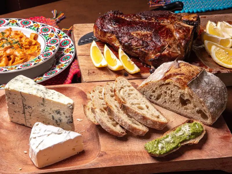 Bistecca alla fiorentina marinée à l'huile d'olive