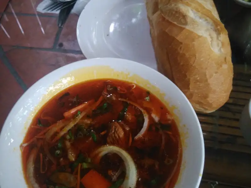 Bò kho, ragoût de bœuf vietnamien à la citronnelle