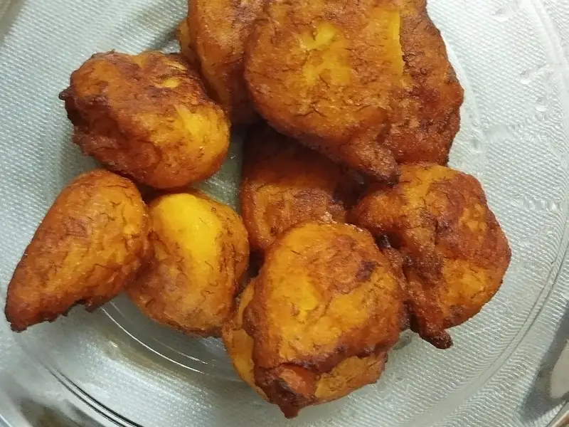 Bebés de banana com especiarias