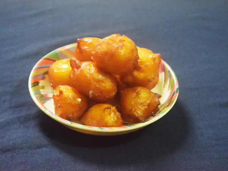 Palmeras doces, com cor dourada devido ao óleo.
