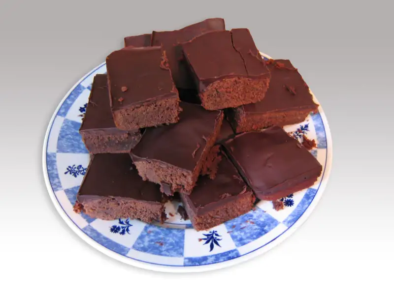 Brownies de chocolate com nozes