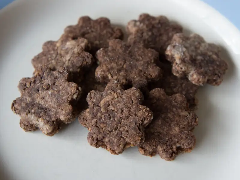 Biscoitos de Basileia, com chocolate e amêndoas