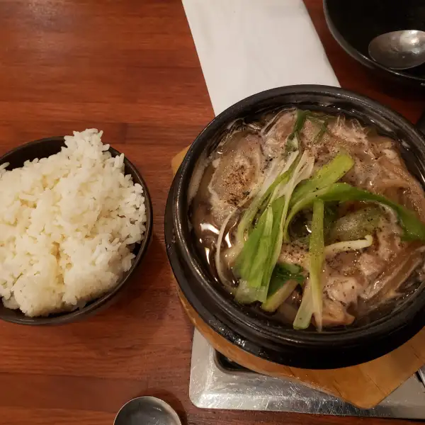 Bulgogi, koreanisches Rindfleisch, mariniert und gebraten