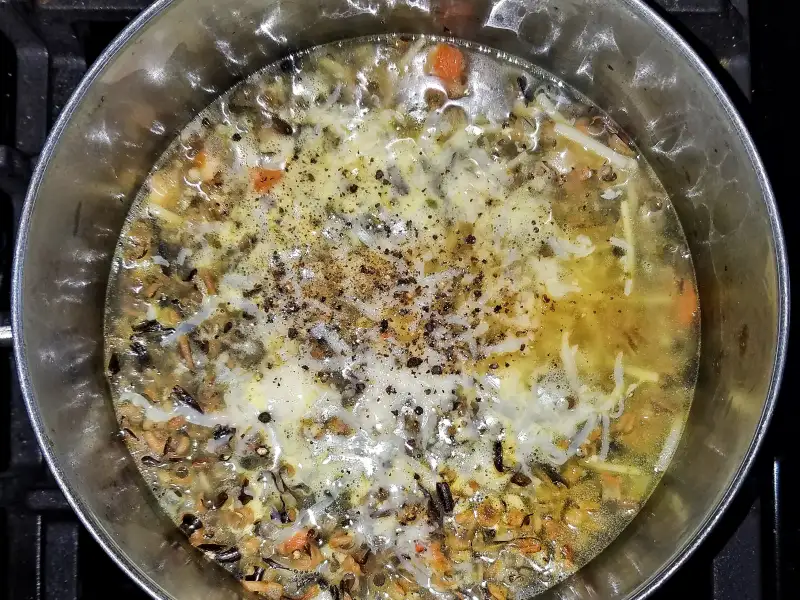 Caldo de frango caseiro