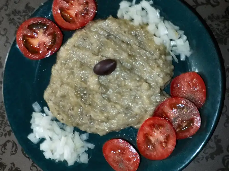 Berinjela grelhada com caviar