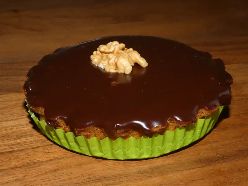 Chocolate and walnut tart