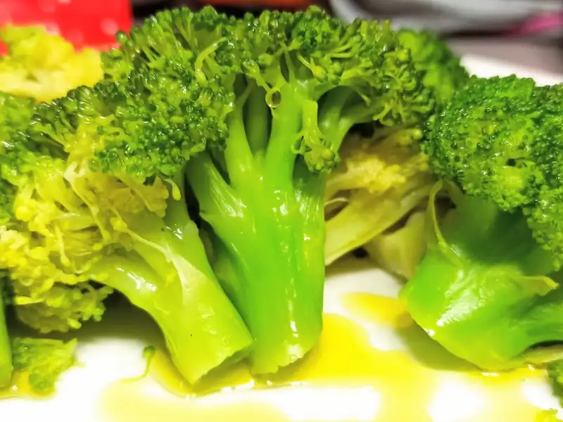 Broccolo cotto in acqua
