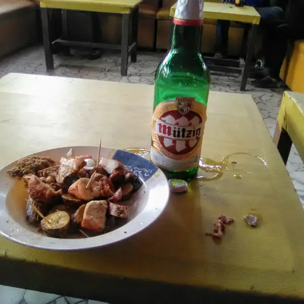 Cuisses de poulet à la bière et aux raisins