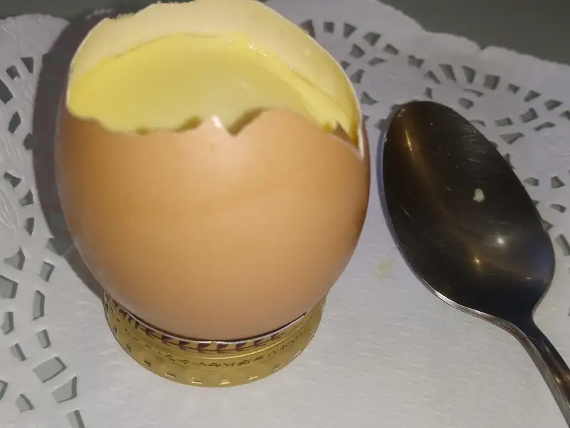 Dessert cream inside an eggshell