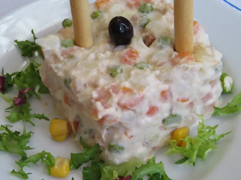 Salada, salada de legumes com maionese