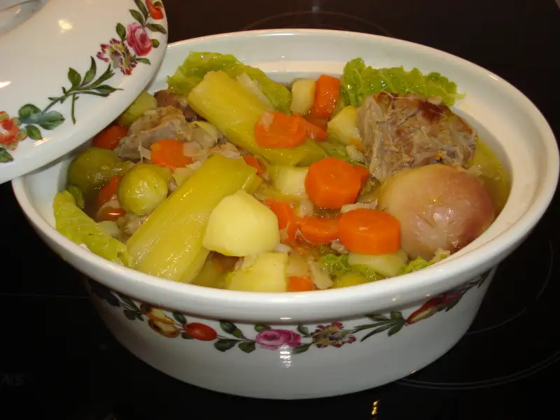 Flemish beef stew