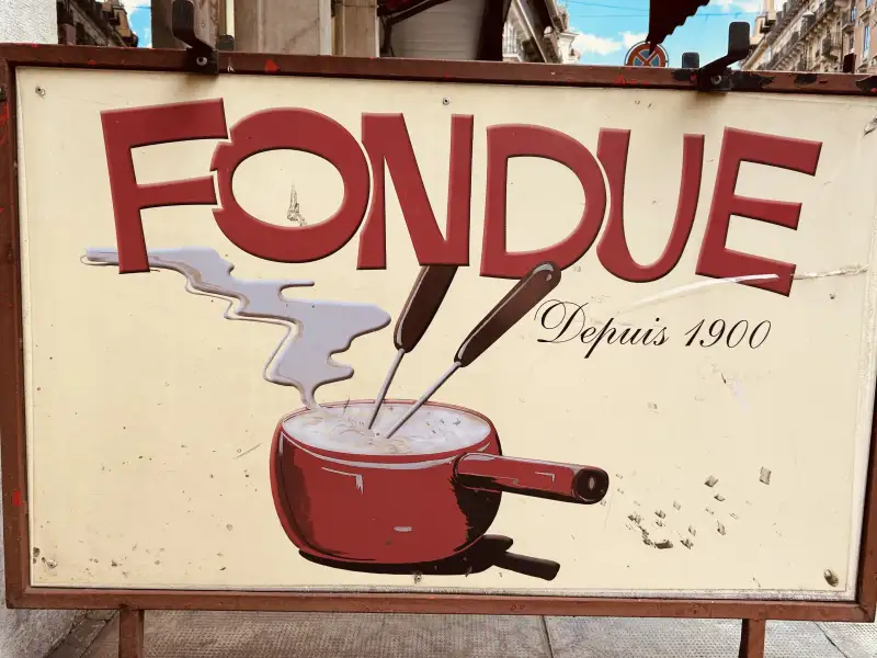 Fondue z sera, białe wino i kirsch