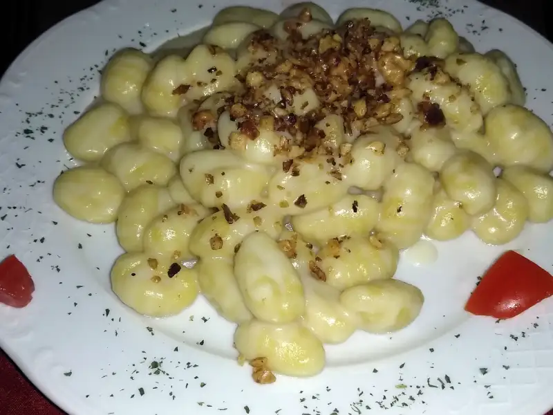 Fondue de Castelmagno, la salsa perfecta para los gnocchi.