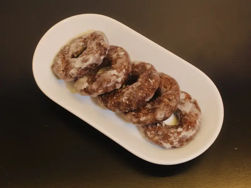 Jalabria, unas frituras de arroz glutinoso con azúcar de palma.