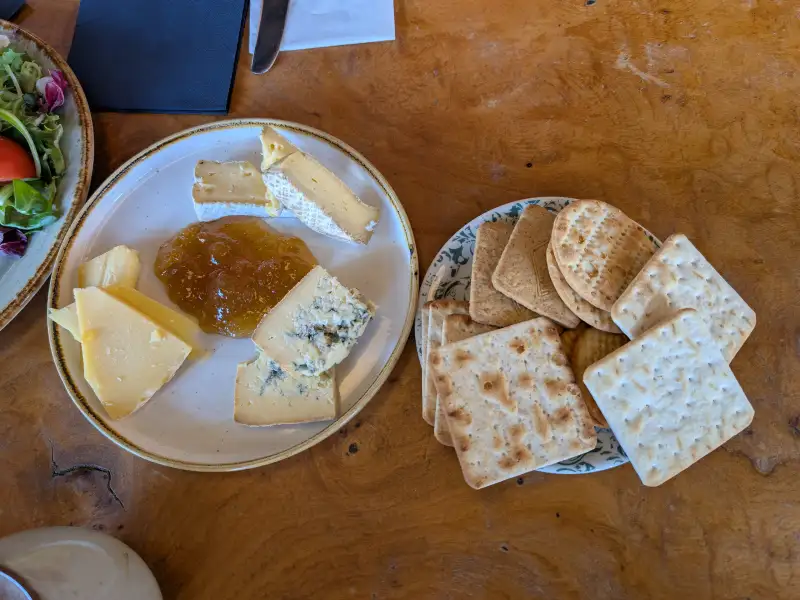 Fromage et craquelin