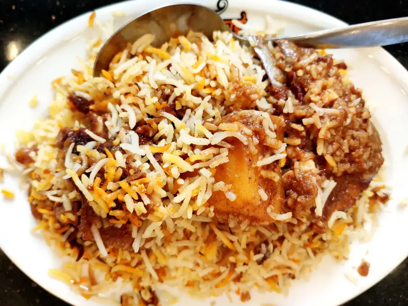 Biryani de Dhaka com carne de boi