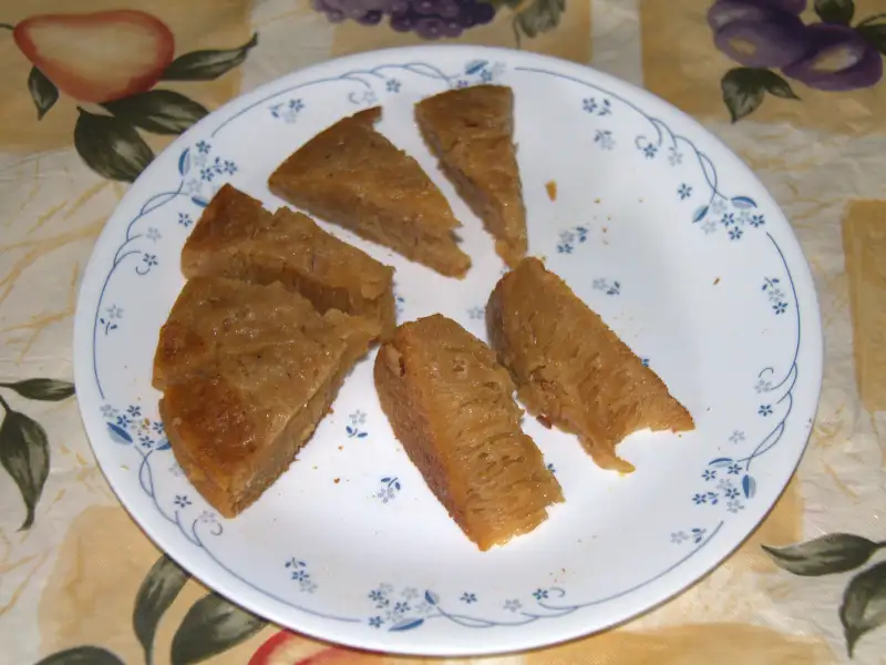 Kalathappam, um bolo de arroz doce com jaggery