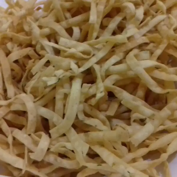 Galletas de cebolla, golosinas crujientes