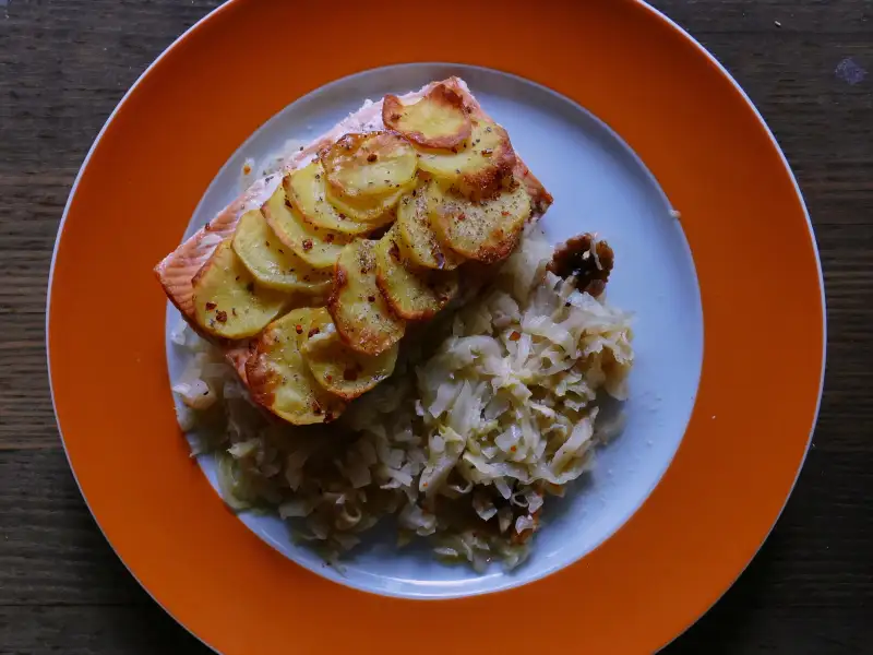 Lachs mit einer Apfelkruuste