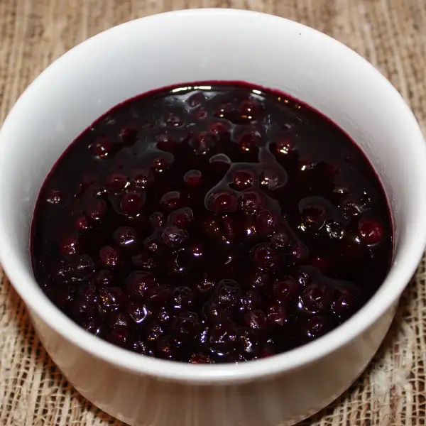 Sauce van blauwe bessen, licht en fruitig