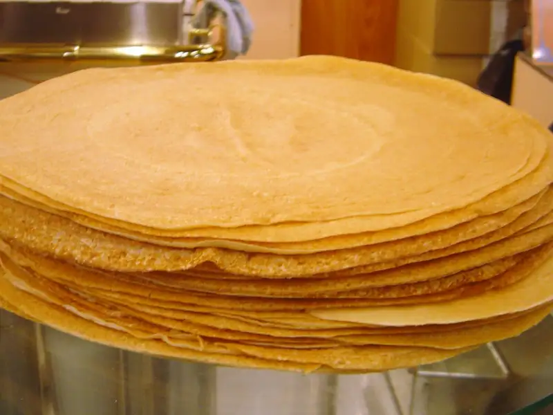 Massa de crepe caseira, sem grumos.