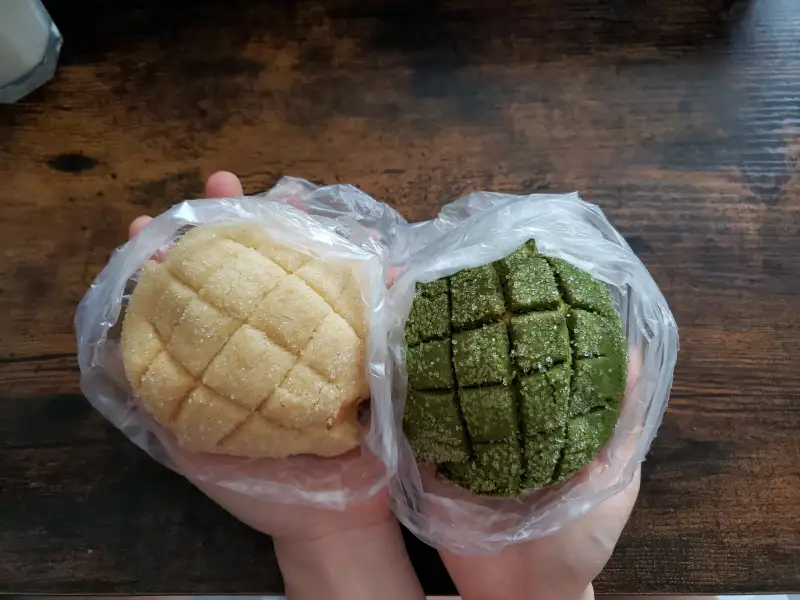 Melão pan, pães de brioche japoneses com casca de biscoito