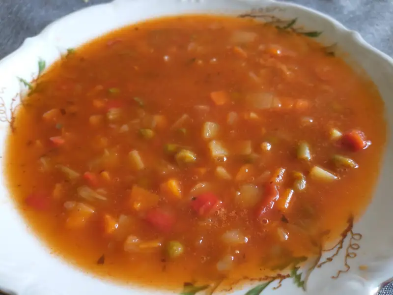 Minestrone soep met groenten en bonen