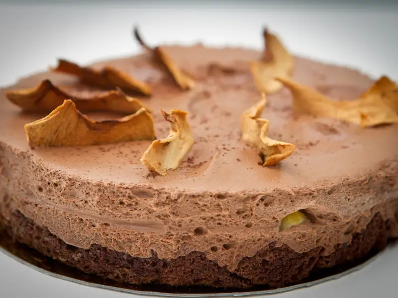 mousse de chocolate preto e com creme