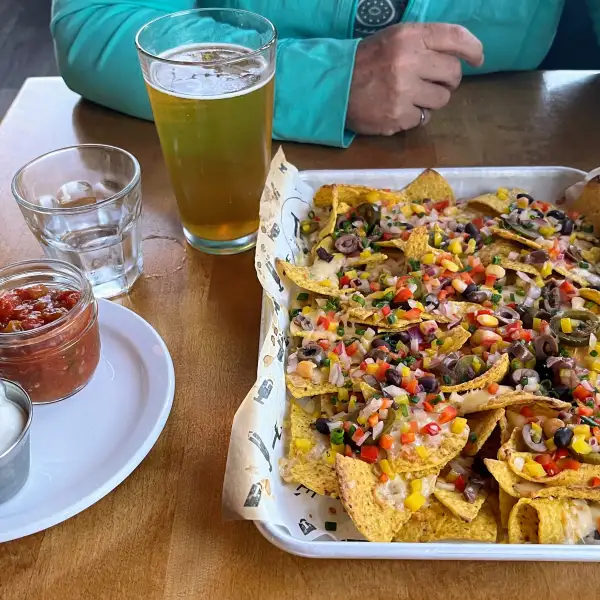 Nachos gratinati con fagioli e carne