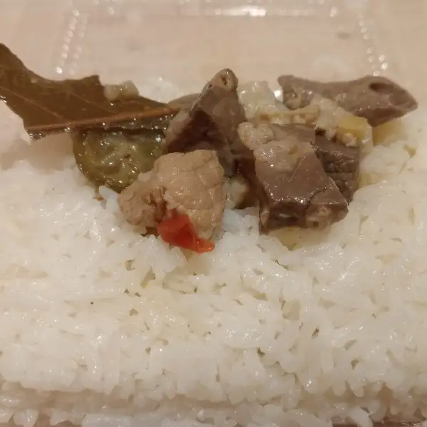 巴帕坦，一种菲律宾的牛肉内脏炖菜