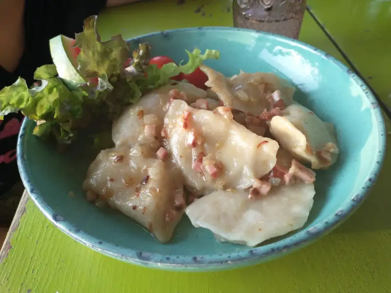 Pierogi mit Erdmärzen und Käse