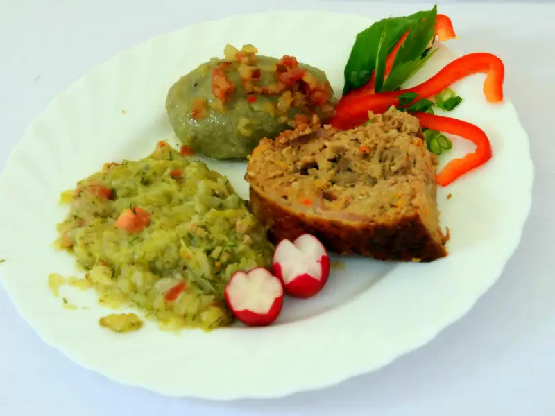 Empanados recheados com carne, receita polonesa