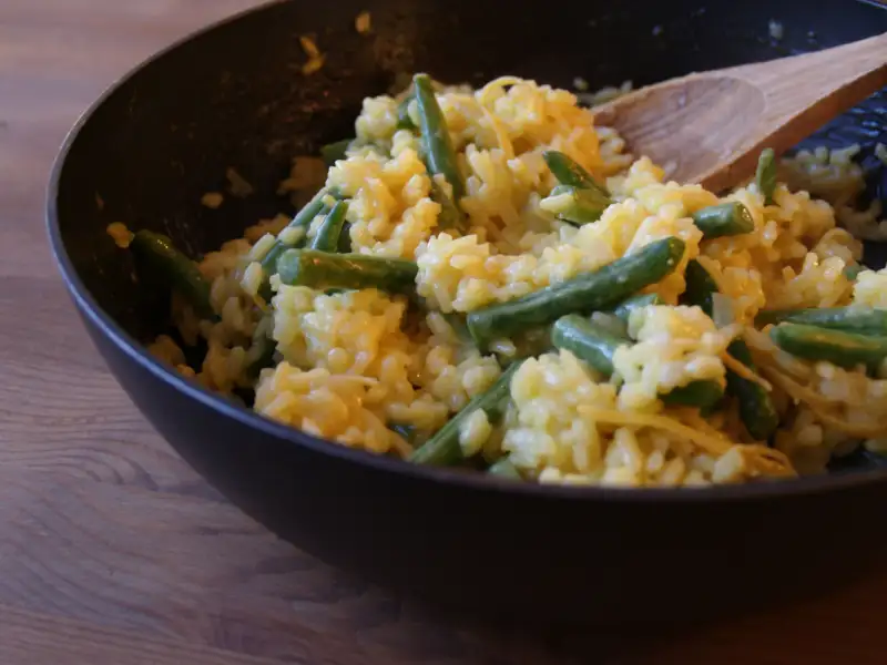 Kremiges Risotto mit Parmesan und Weißwein