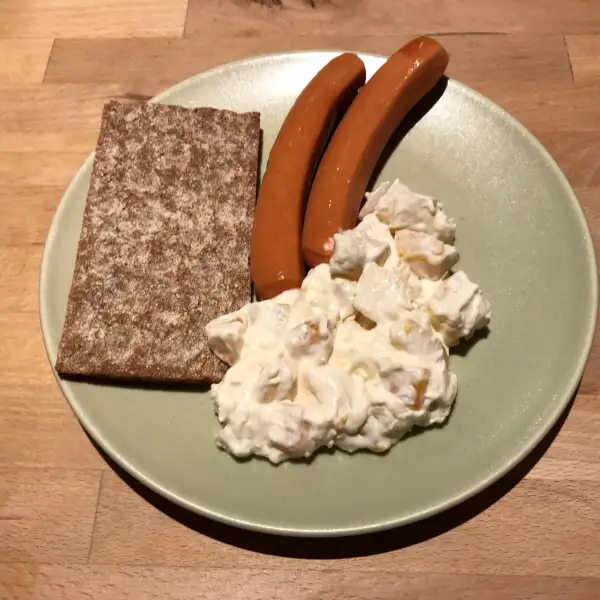 Salada de frutas com mimosa e creme