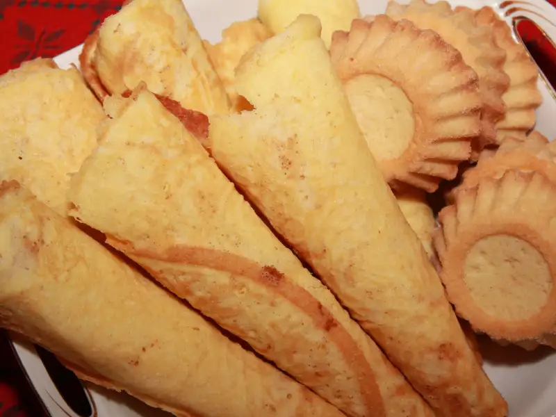 Sandcakes, pequenos biscoitos noruegueses de amêndoas, assados em forma de concha