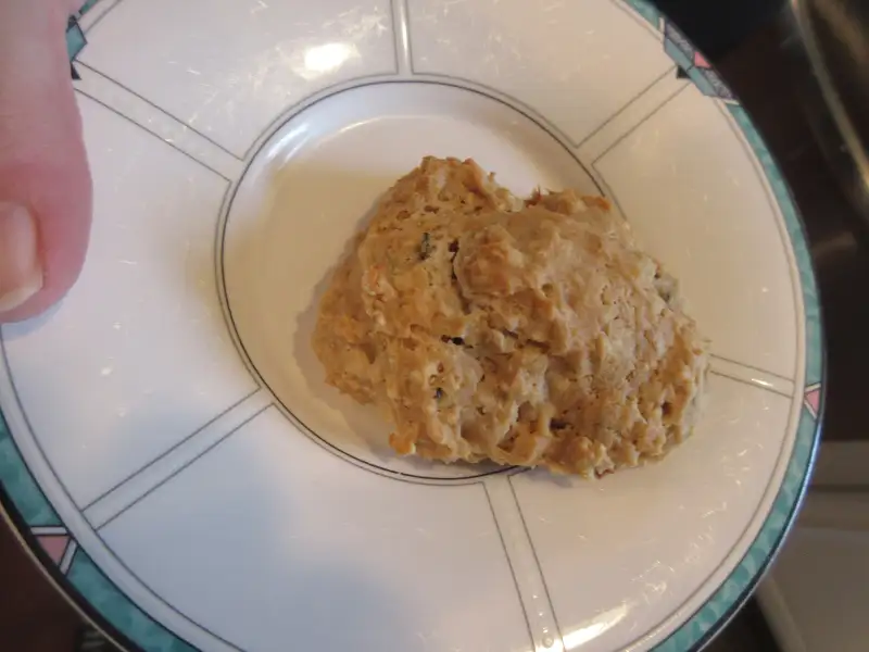 Scones com creme de leite, fáceis e rápidos de preparar