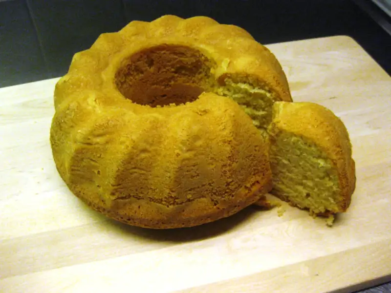 Bolo de açúcar, um bolo sueco macio (clássico ou vegano)