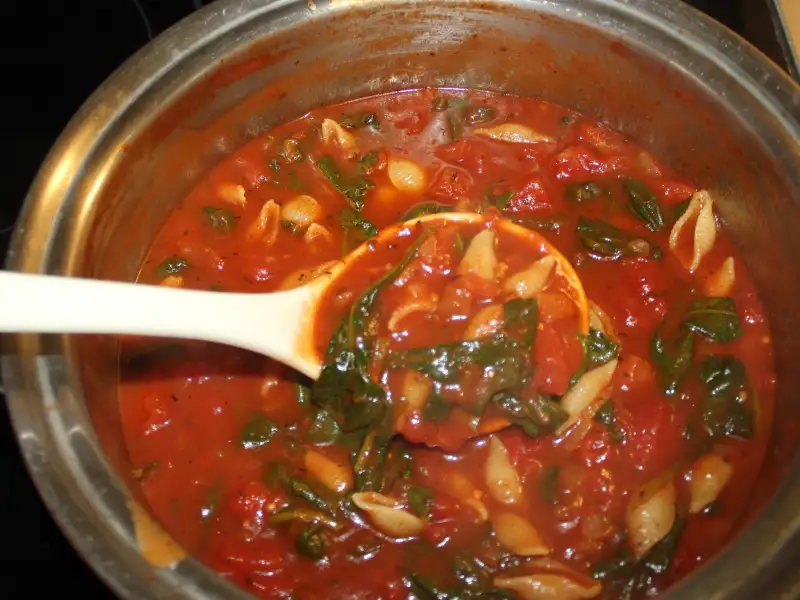 Tomates recheadas com espinafre, estilo florentino