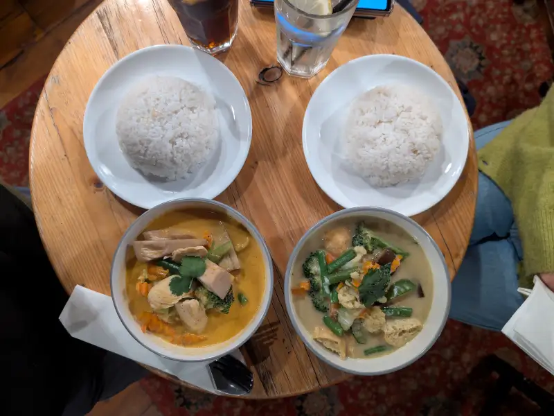 Curry z żółtej papryki